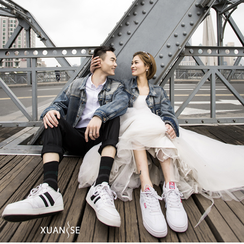 【上海婚纱摄影工作室】越来越流行的，纪实婚纱照，是你喜欢的吗