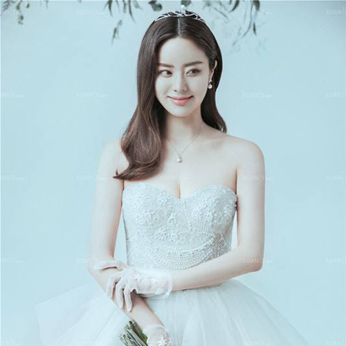 【上海婚纱摄影工作室】拍摄婚纱照 新娘怎么挑选饰品