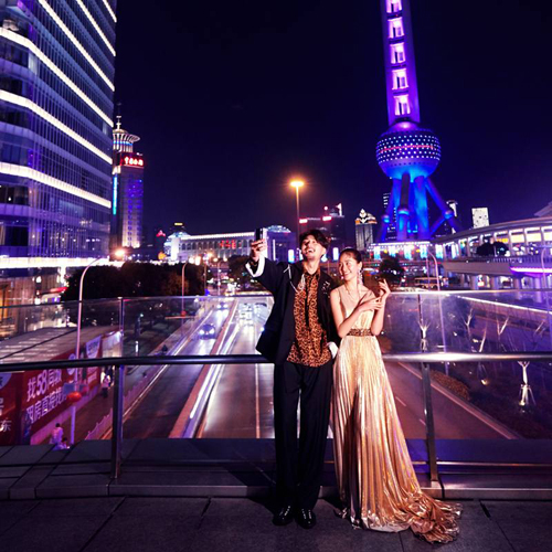 【上海写真摄影】唯美浪漫婚纱照怎么拍 几招帮你轻松搞定