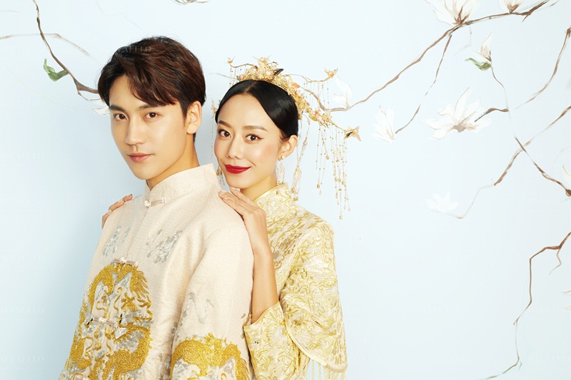【上海婚纱摄影工作室】秀禾服婚纱照，这么拍能让你惊艳亮相